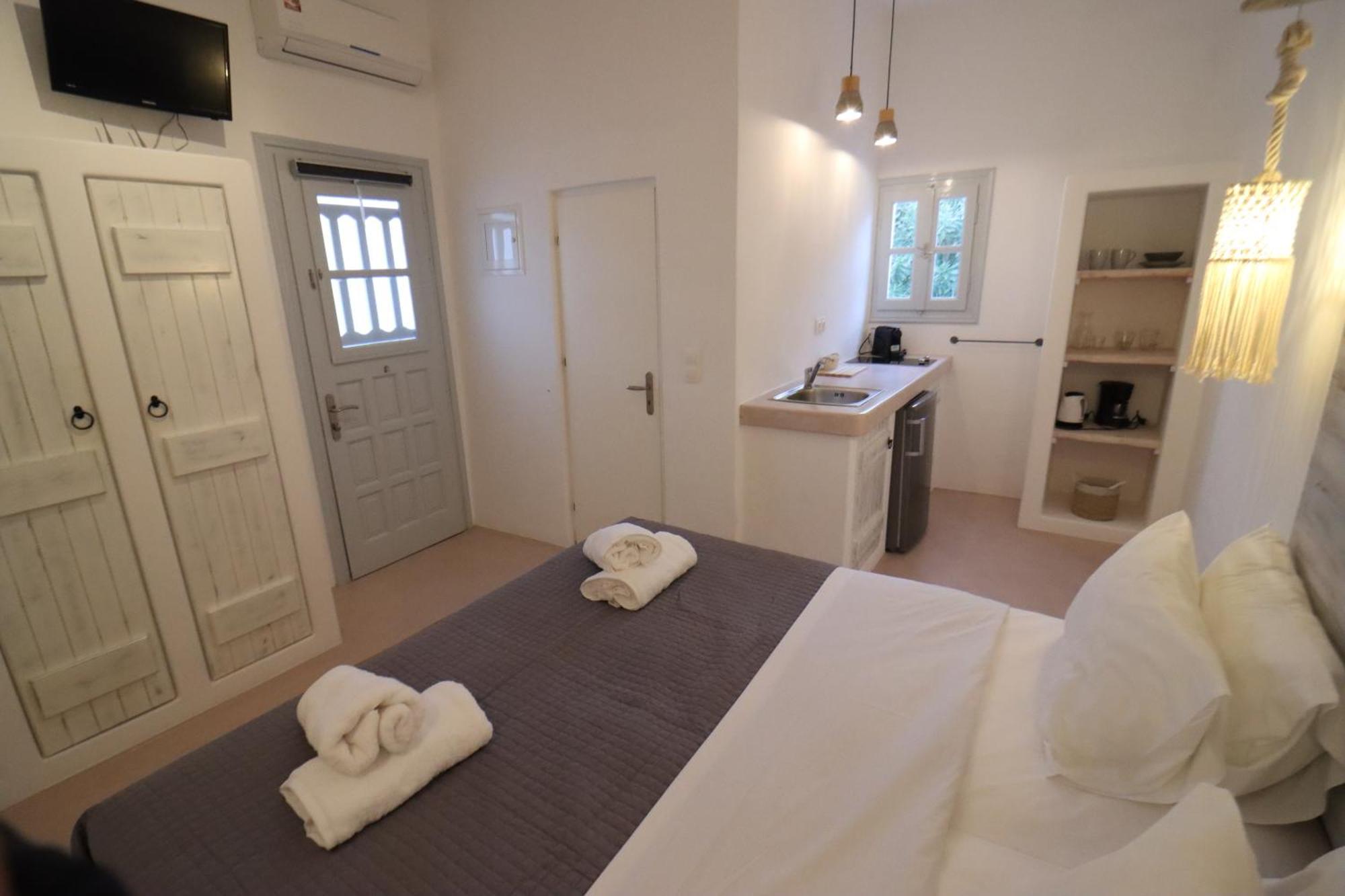 Flisvos Beach Studios Naxos City 外观 照片